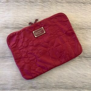 Marc By MARC JACOBS Dark Pink Logo Laptop Tablet Tech Bag 13 x 10 Nylon Padded